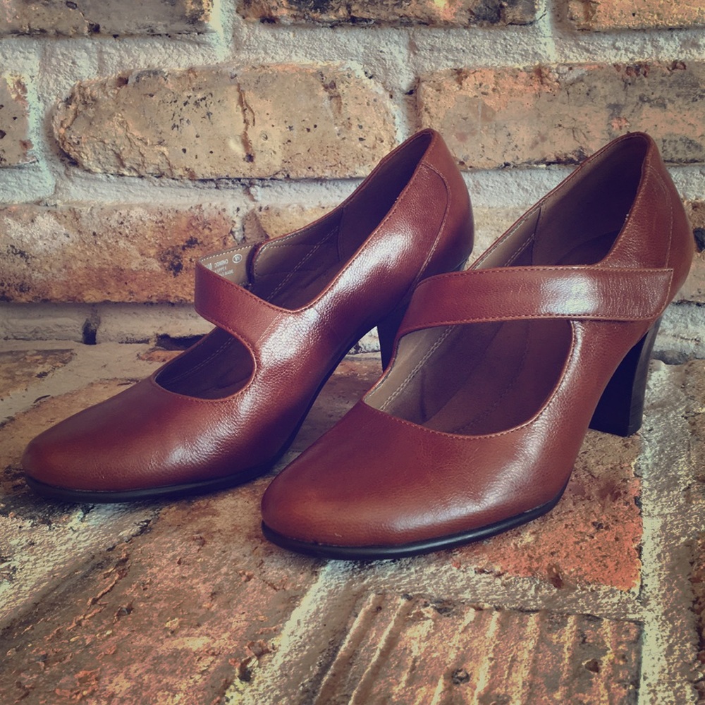 Velcro Work Heels